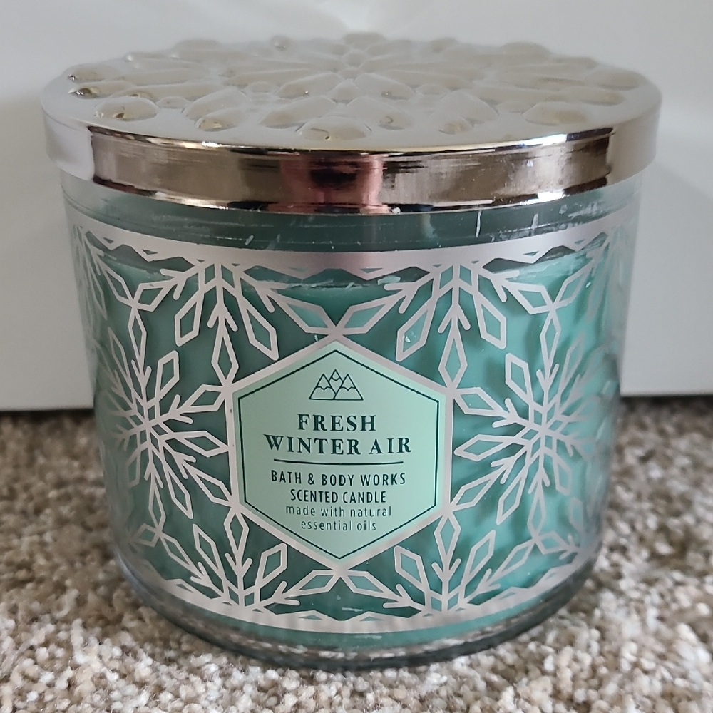 FRESH WINTER AIR 3 Wick Candle Bath And Body Works
